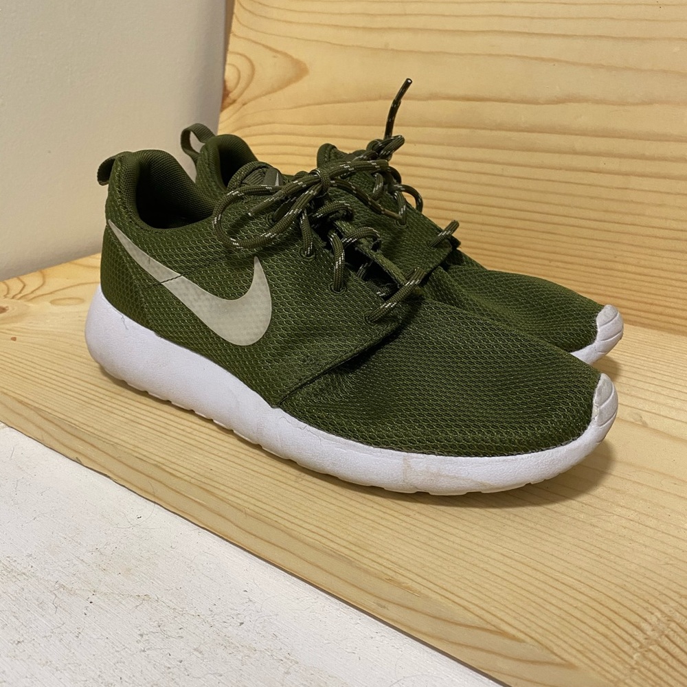 Nike Roshe Green